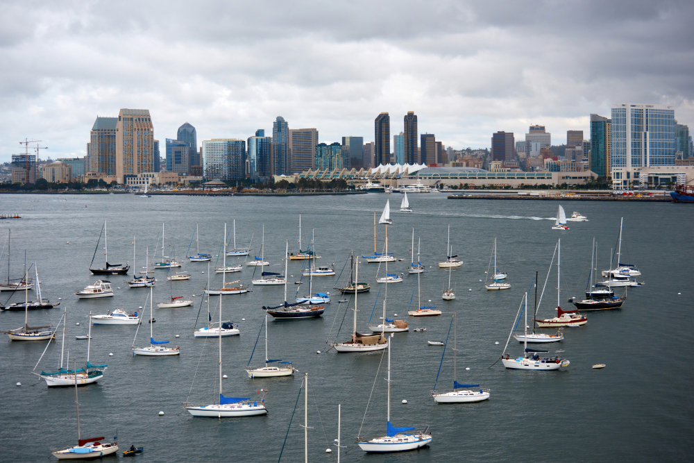 Boat Rental vs. Yacht Charter in Chicago – What’s the Real Difference?