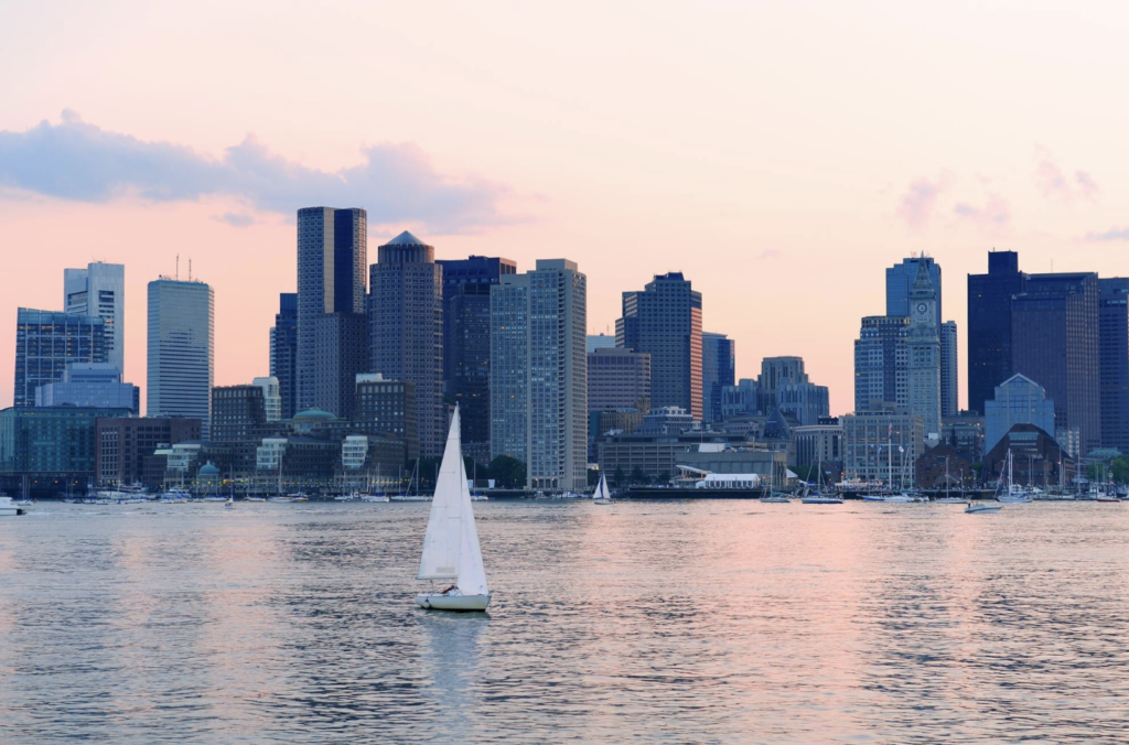 Chicago River Cruise vs. Lake Michigan Charter: Which Route Should You Choose?